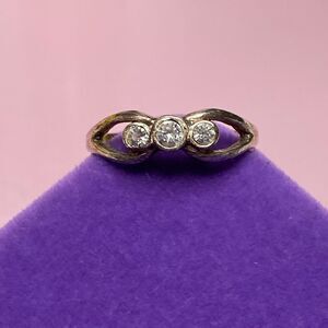 💛 Vintage 925 Triple CZ Pinky Ring